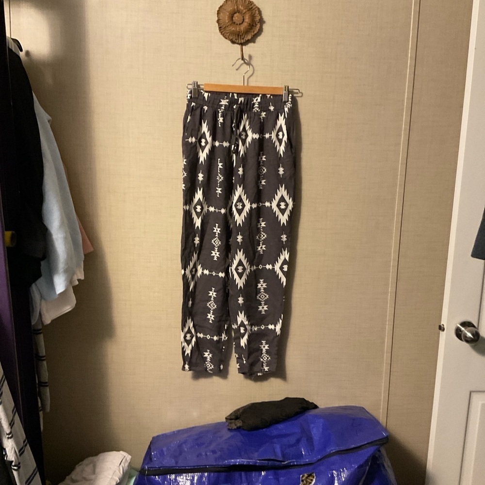 BUCKETLIST Charcoal and Cream Patterned Pants